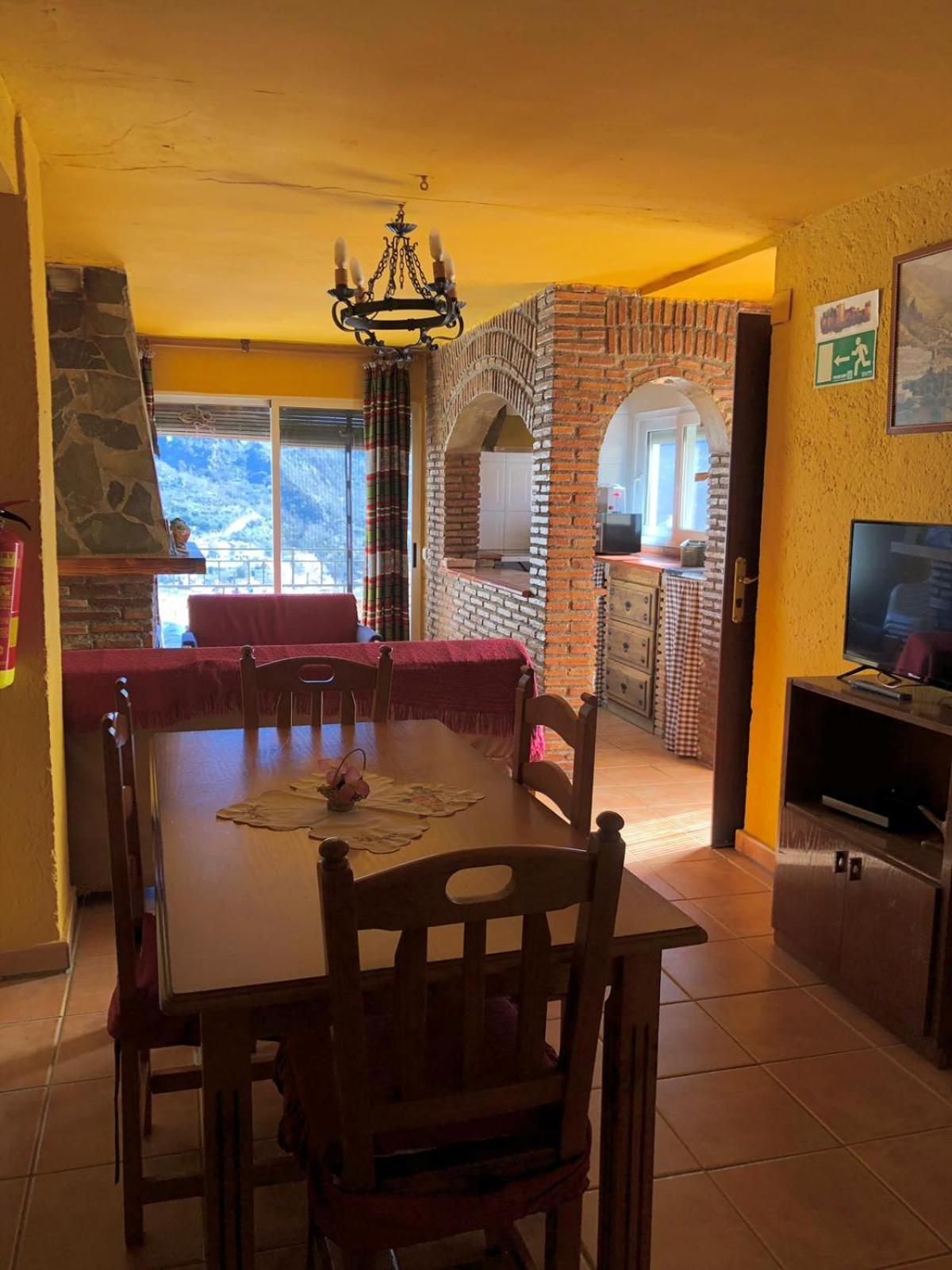 Casa Maribel Villa Guejar-Sierra Bagian luar foto