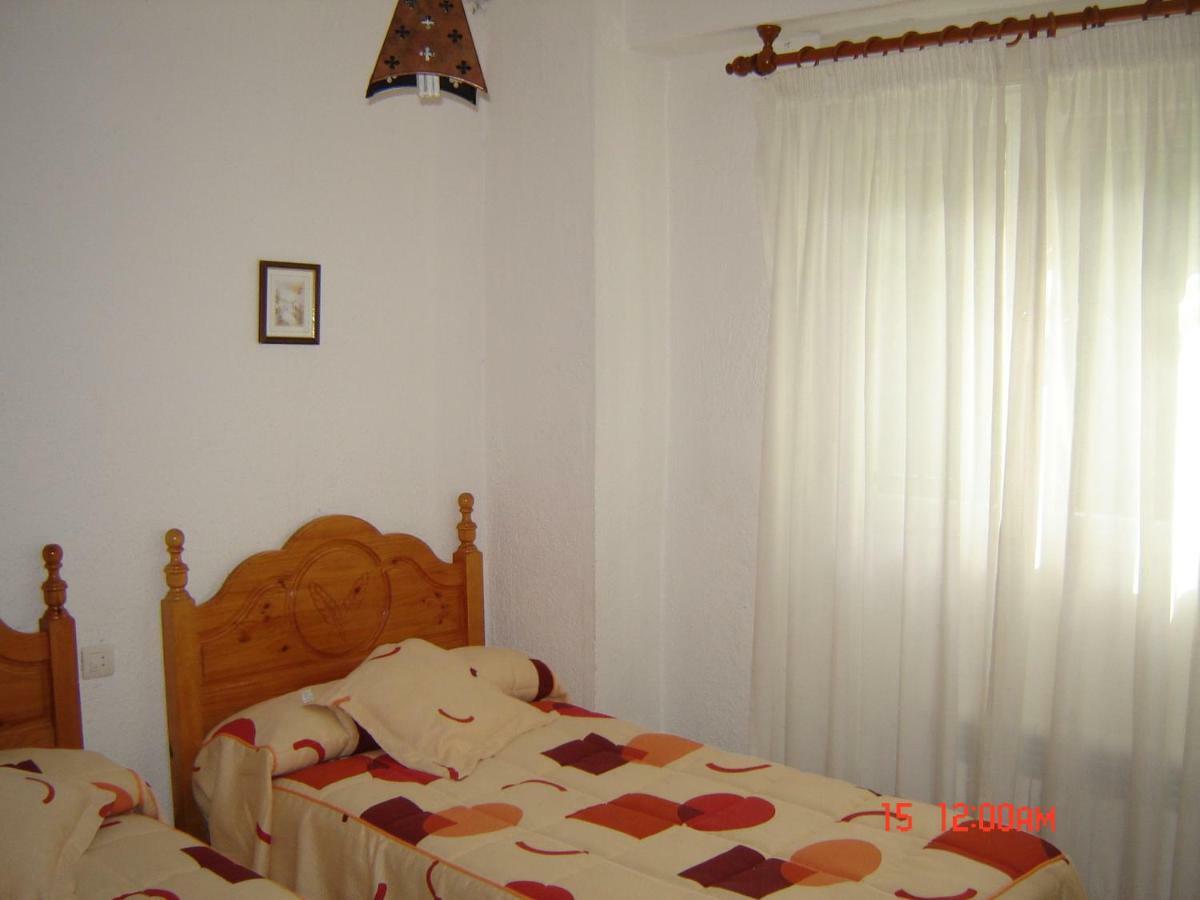 Casa Maribel Villa Guejar-Sierra Bagian luar foto